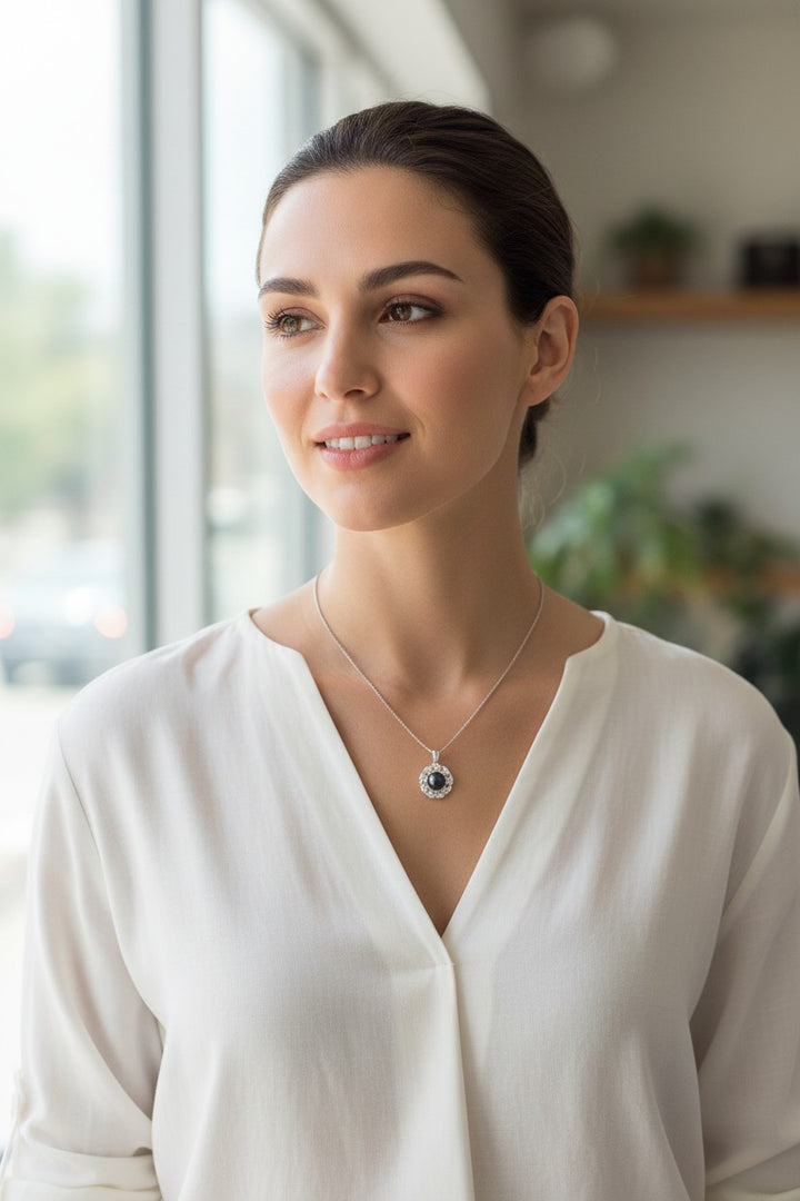 Collier Corolle bouton PERLINEA – Perles de Culture Black Tahiti argent 925 Millièmes